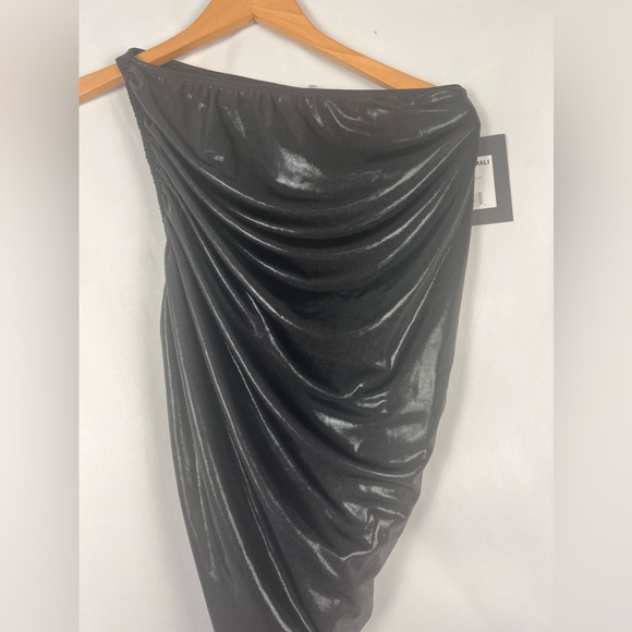 REVOLVE Norma Kamali Diana Gown in Black - Picture 5 of 6